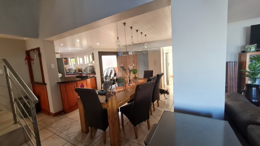 3 Bedroom Property for Sale in Dana Bay Western Cape